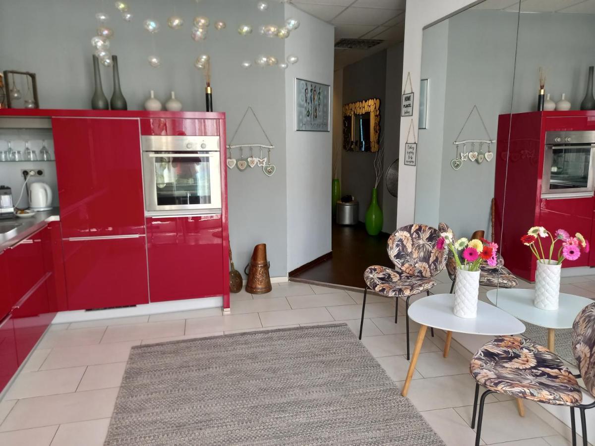 Charming Design Apartment In The Heart Of 레이든 외부 사진