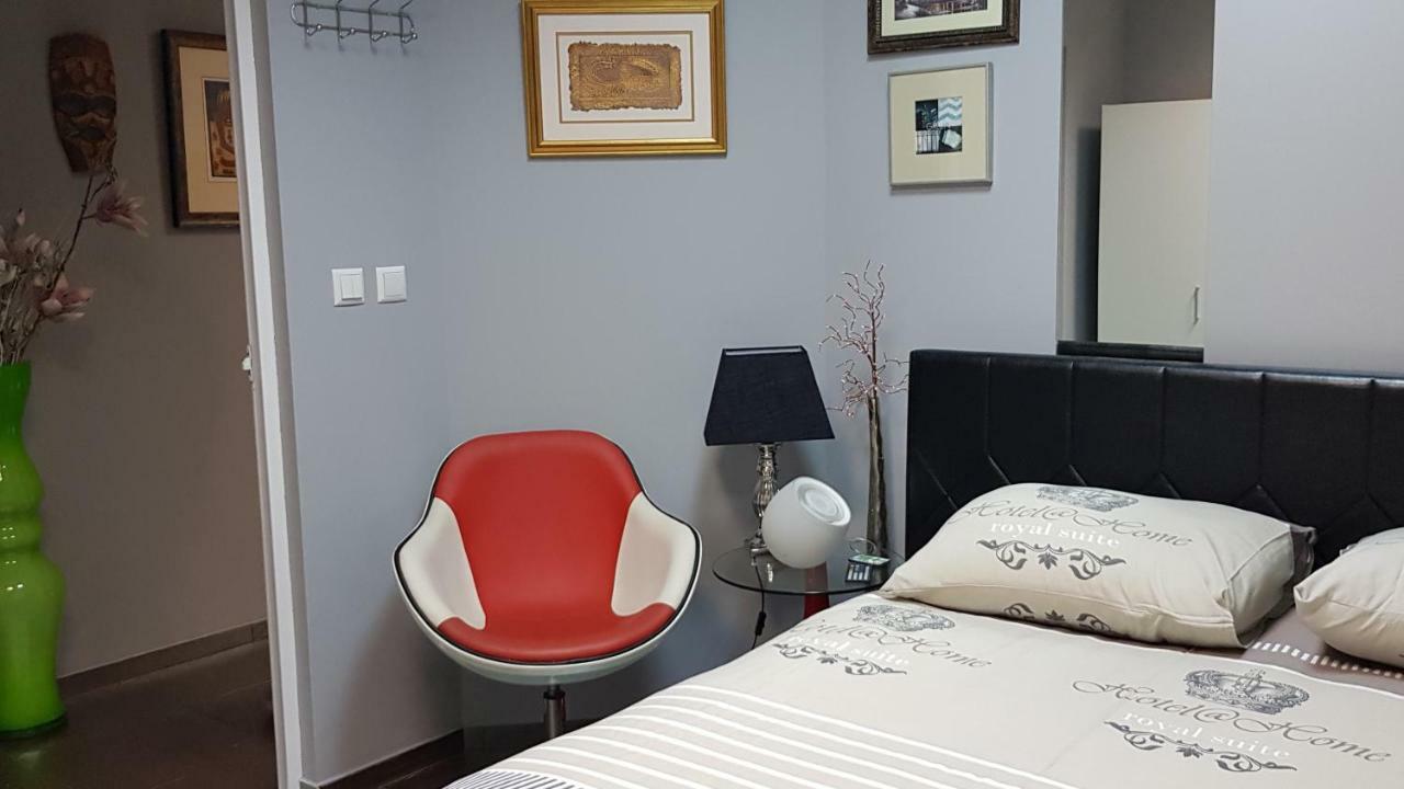 Charming Design Apartment In The Heart Of 레이든 외부 사진